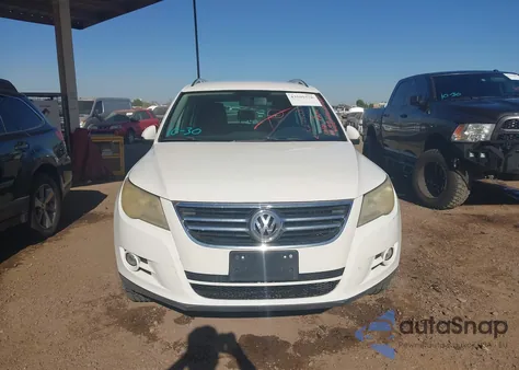 2009 Volkswagen Tiguan Se z USA, uszkodzony, nr VIN WVGAV75N29W527403